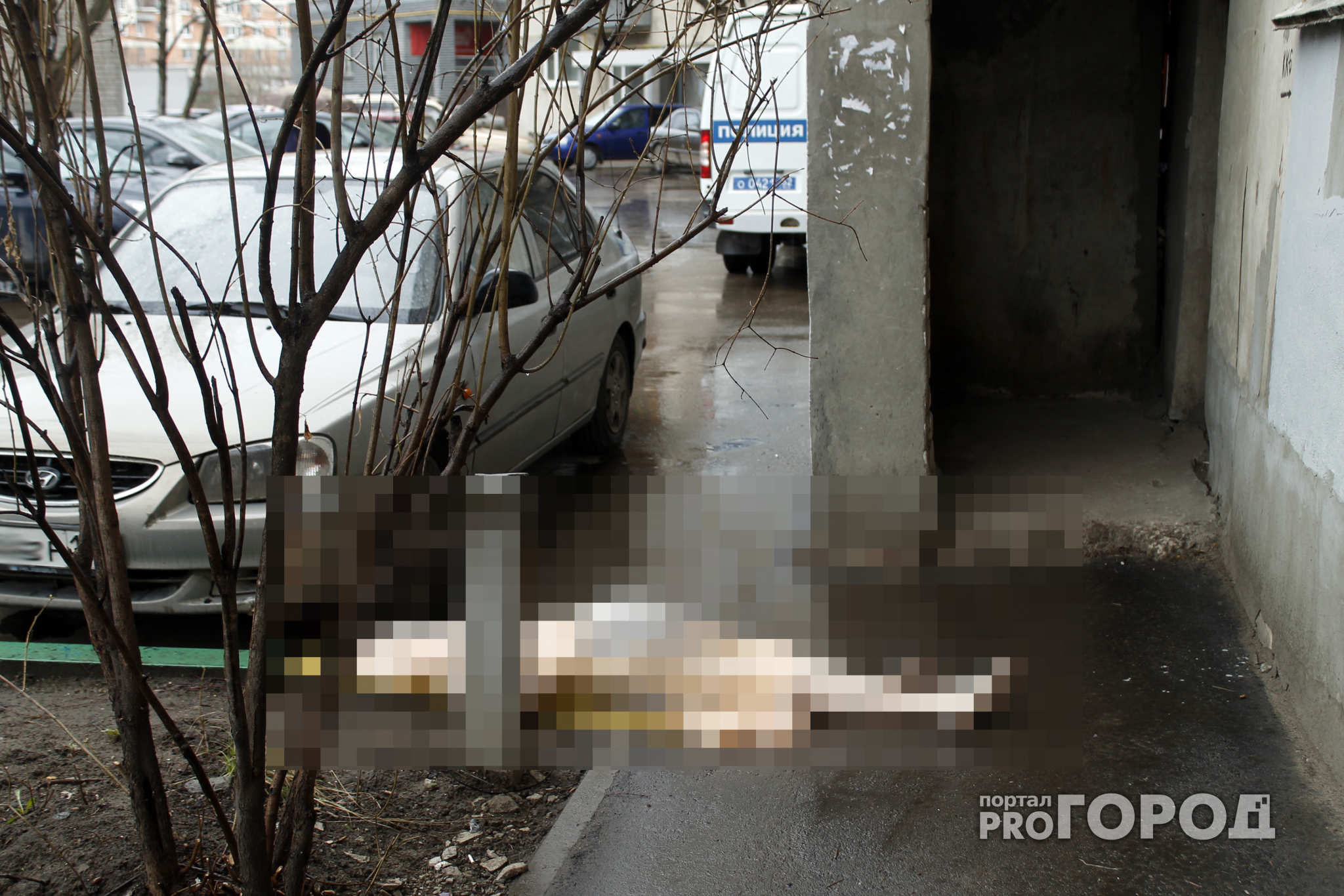 В Йошкар-Оле женщина нашла тело своей дочери, выглянув в окно