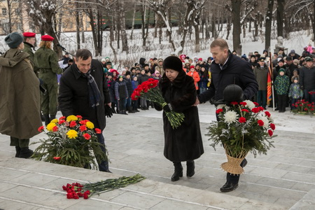 Глава Марий Эл возложил цветы в честь Героя России