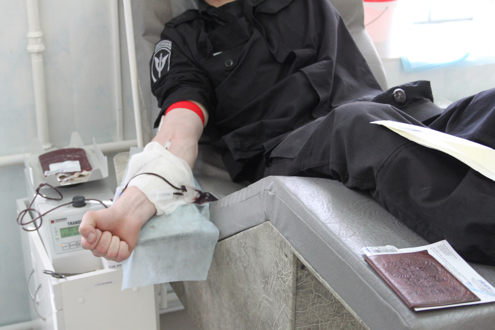 В Йошкар-Оле росгвардейцы пополнили банк крови перед Новым годом