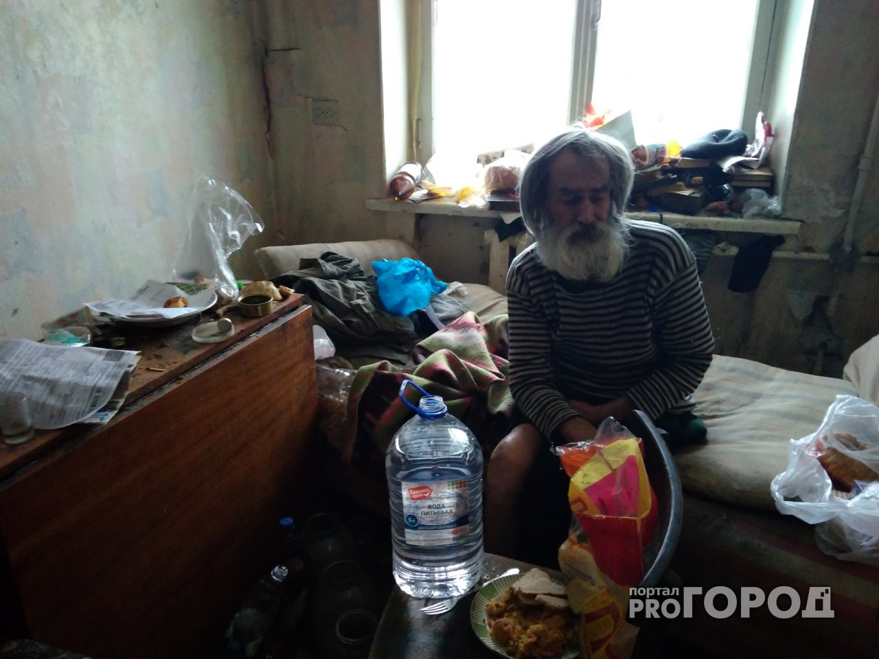 Йошкаролинец, умирающий в собственной квартире: «Дайте воды, два дня капли во рту не было»