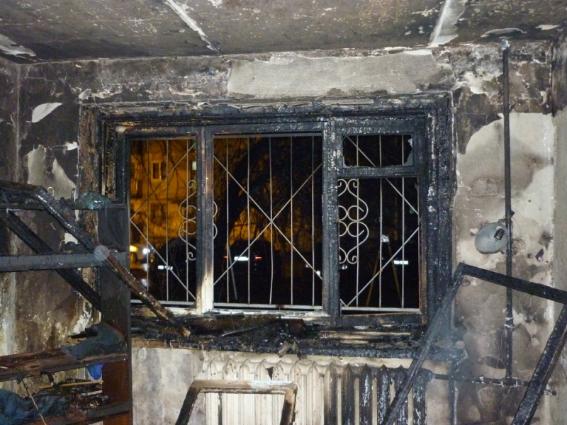 Пожар в Йошкар-Оле: из плотного дыма выводили жильцов дома с детьми