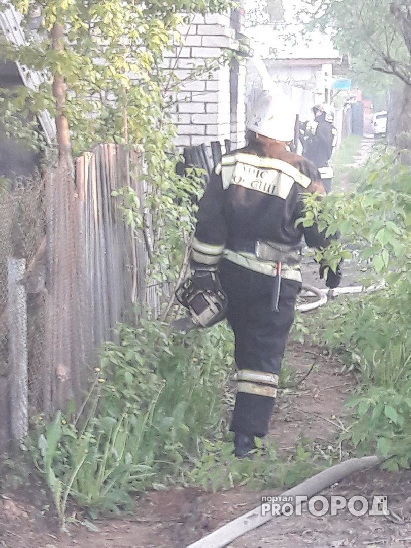 Подробности пожара в Йошкар-Оле: из пустой квартиры резко повалил густой дым