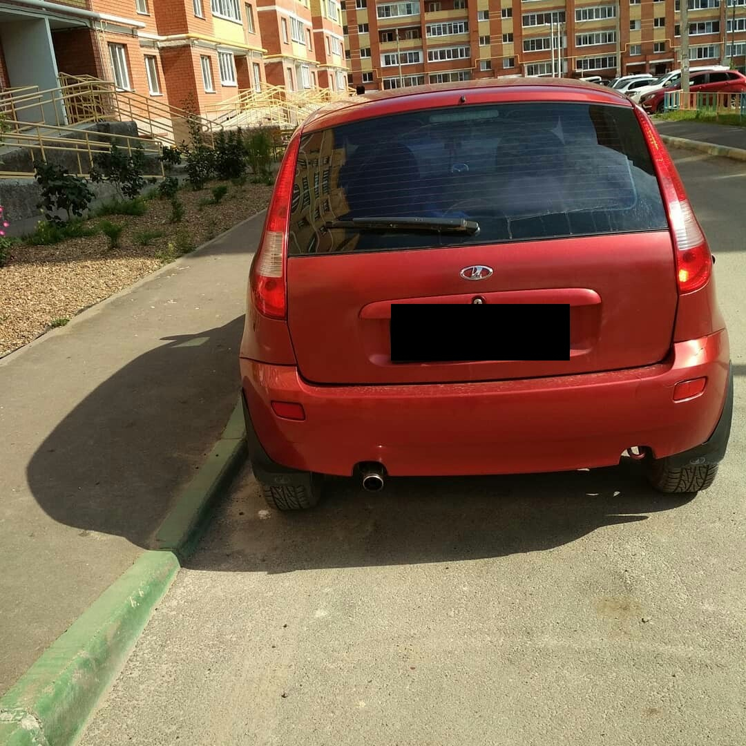 Жительница Йошкар-Олы возмущена «неправильной» парковкой авто во дворах