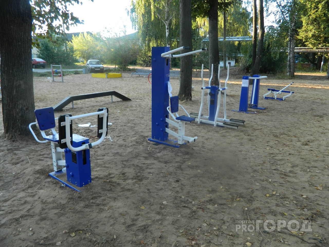 В Йошкар-Оле появилась спортивная площадка с бесплатными тренажерами
