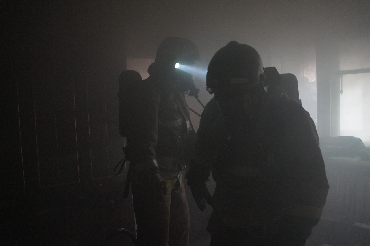 Подробности пожара в Йошкар-Оле, где из задымленной квартиры вывели трех человек
