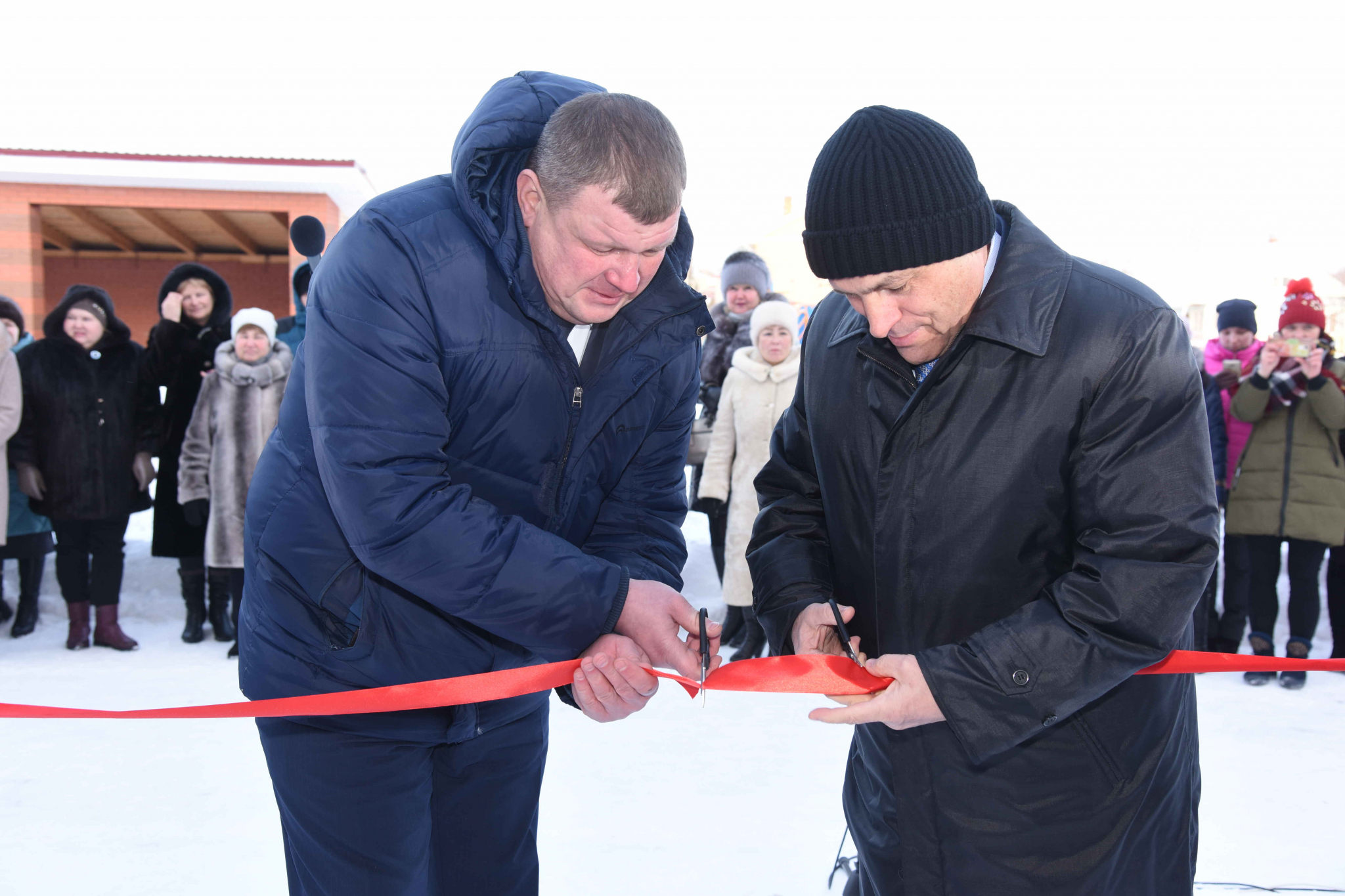 Глава Марий Эл в морозный день открыл новый детский садик