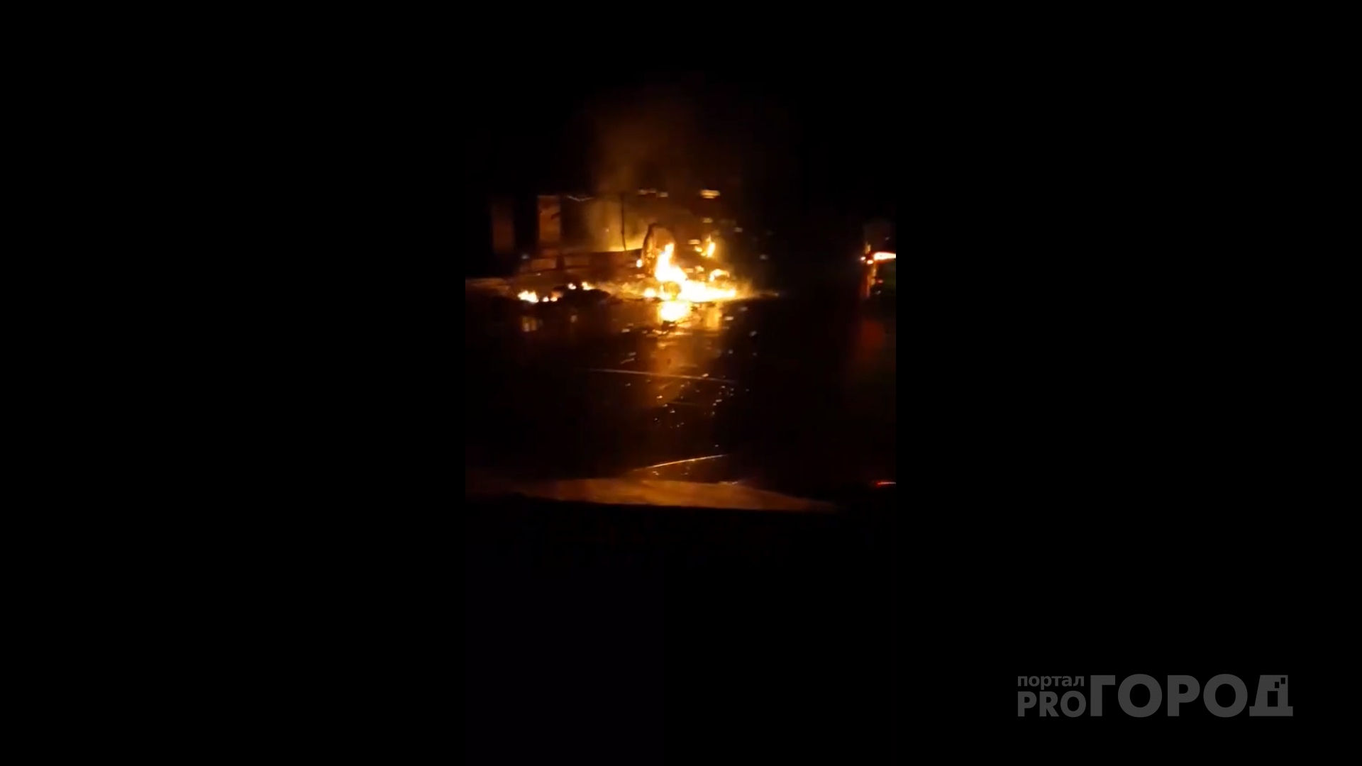 В Марий Эл на трассе после столкновения с авто загорелась «Газель» (ВИДЕО)