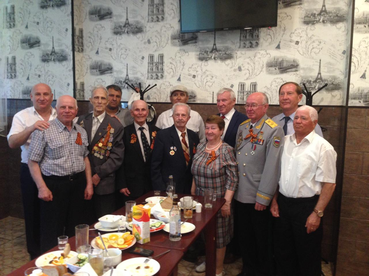 Ветеранов из Йошкар-Олы поздравили бесплатным обедом