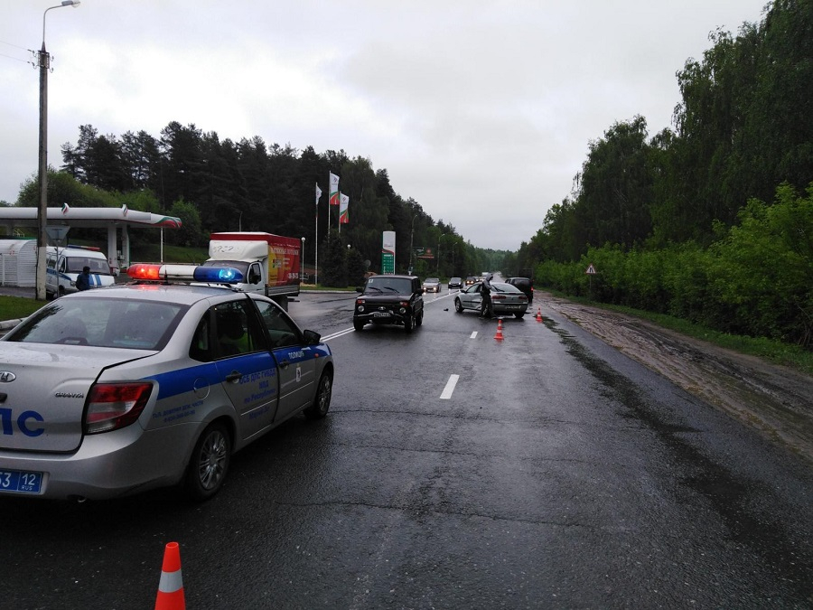 В ДТП на дороге Йошкар-Олы пострадали 4-летний мальчик и 11-летняя девочка