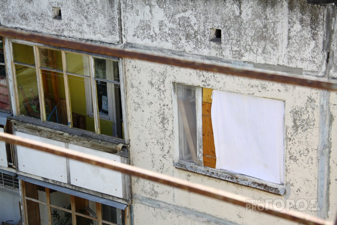 Жительница Марий Эл разбилась, выпав из окна общежития