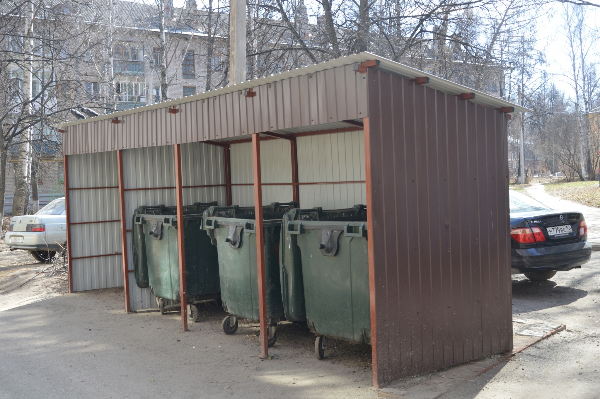 Более двух миллионов потратят на замену мусорных площадок в Йошкар-Оле