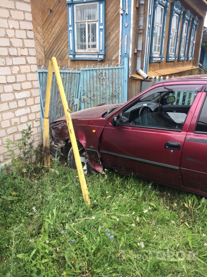 «Мне пора идти»: в пригороде Йошкар-Олы пьяный водитель въехал в дом
