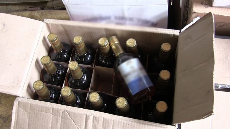Более 900 литров суррогата изъяли полицейские в Йошкар-Оле