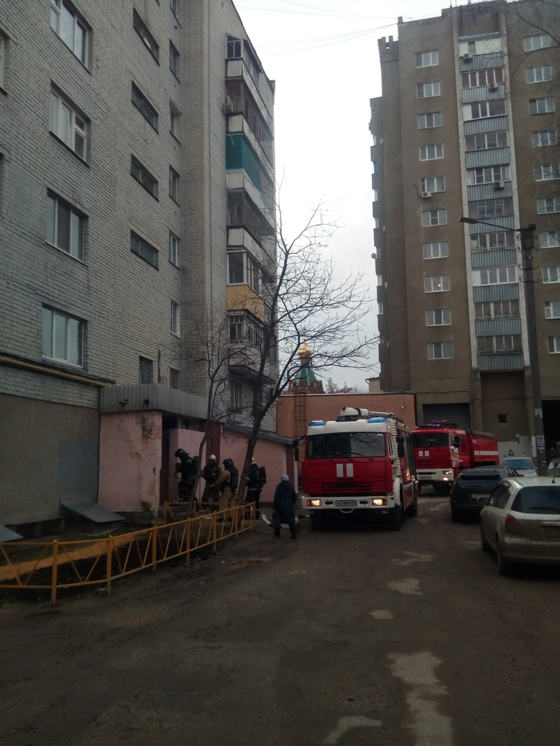 «Успели взять ценное и выбежать»: в Йошкар-Оле неожиданно загорелась квартира