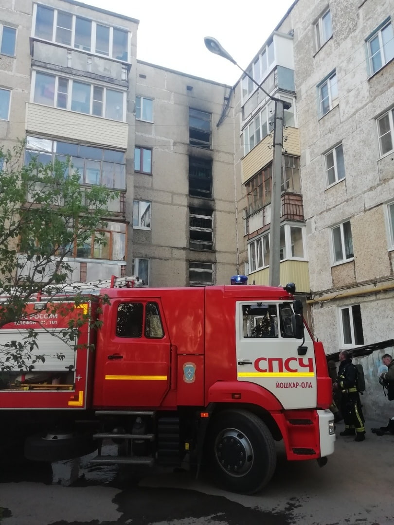 В Йошкар-Оле загорелась квартира на Машиностроителей: есть погибший