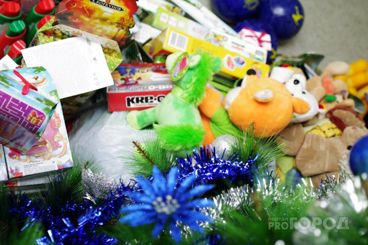 Минтруд запретил йошкаролинцам «баловать» госслужащих новогодними подарками