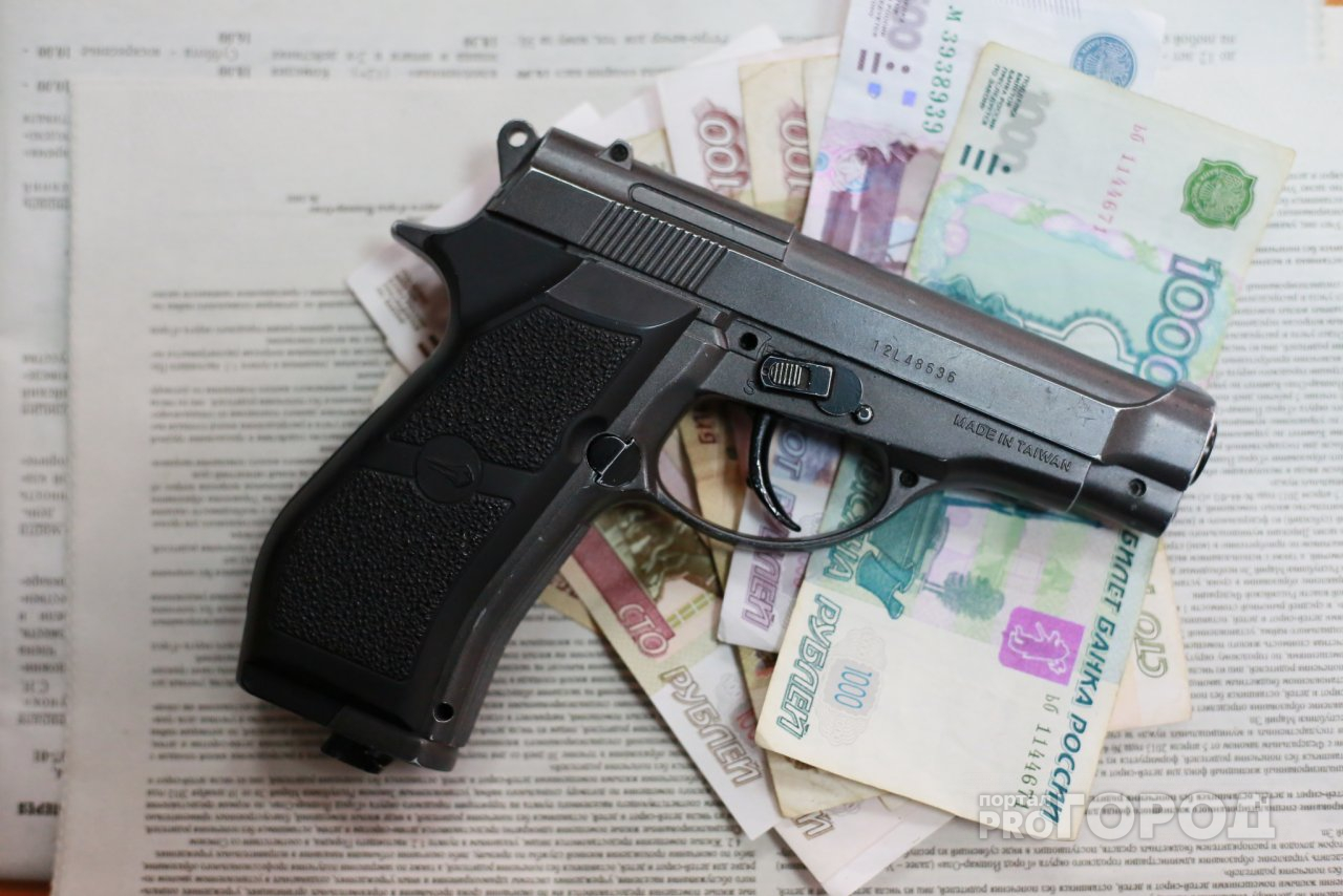 В Йошкар-Оле подросток поздно ночью расстрелял прохожего ради денег