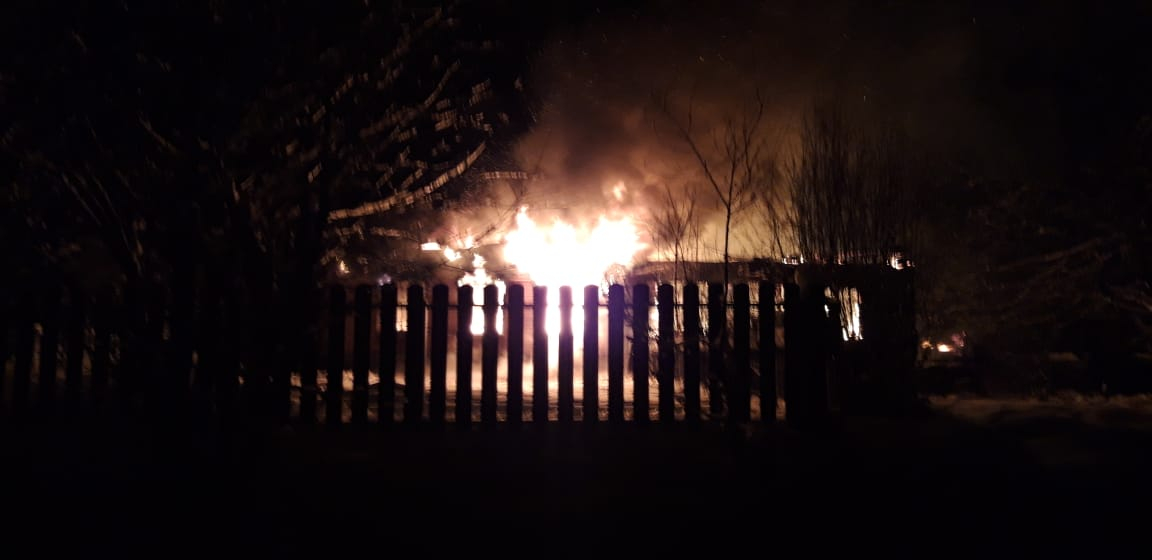 Житель Марий Эл безуспешно пытался спасти соседа из горящей квартиры
