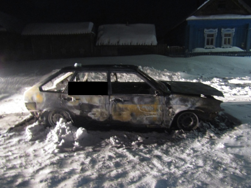 В Марий Эл родители нашли тело сына в сгоревшем авто