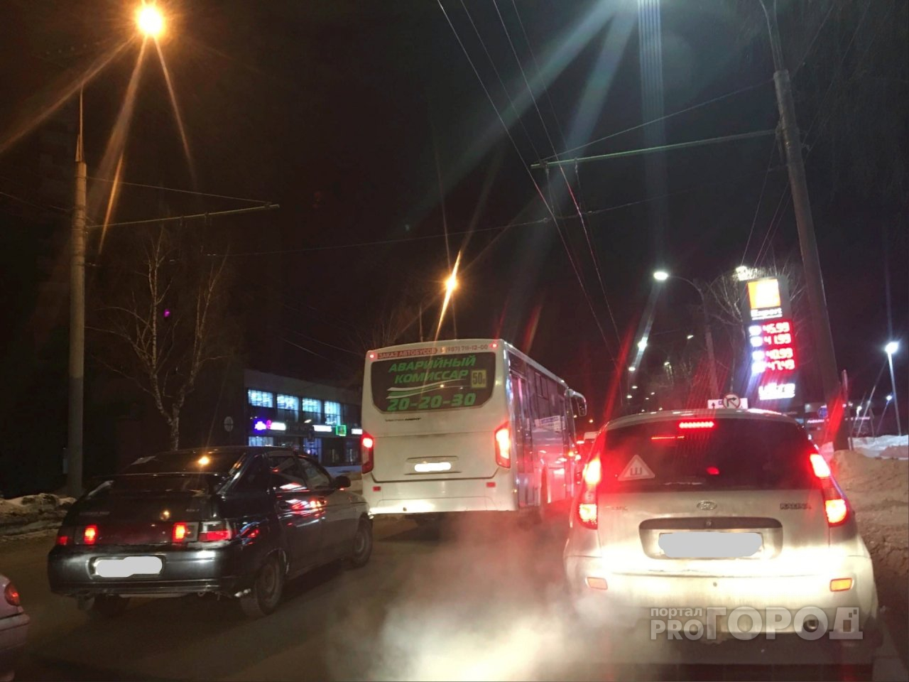 «Ленинский опять стоит»: водитель из Йошкар-Олы возмущен ненормативной работой пешеходного светофора