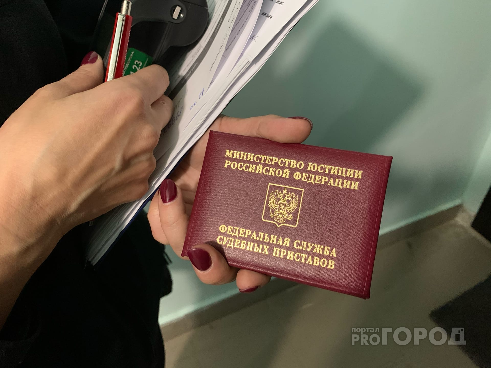 В Марий Эл оштрафовали коллекторов за звонки матери погибшего заемщика