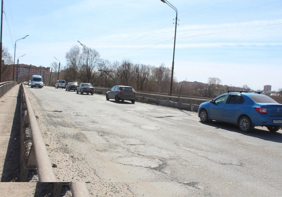 В мэрии Йошкар-Олы рассказали об опасности нахождения под Вараксинским мостом