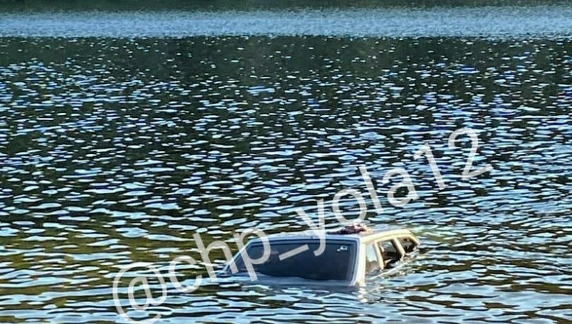 В выходные на одном из озер Марий Эл утопили автомобиль