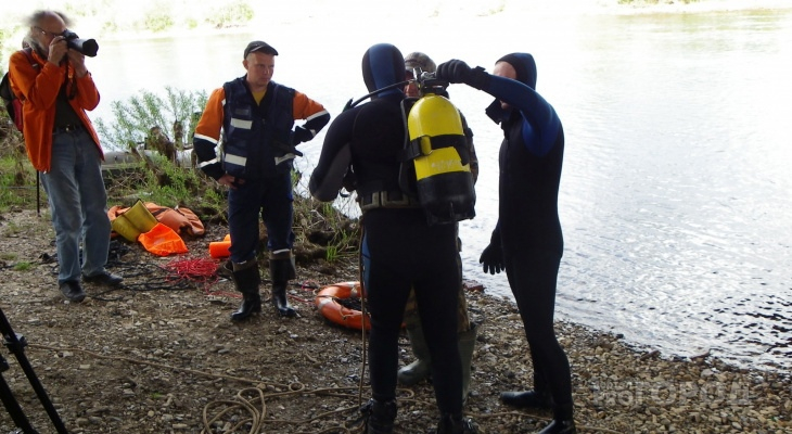 «Нырнул пару раз»: в Йошкар-Оле под театральным мостом утонул мужчина