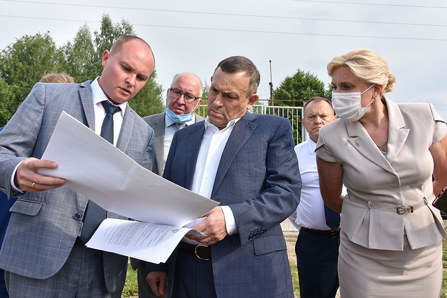 Глава республики оценил состояние реконструкции стадиона в Козьмодемьянске
