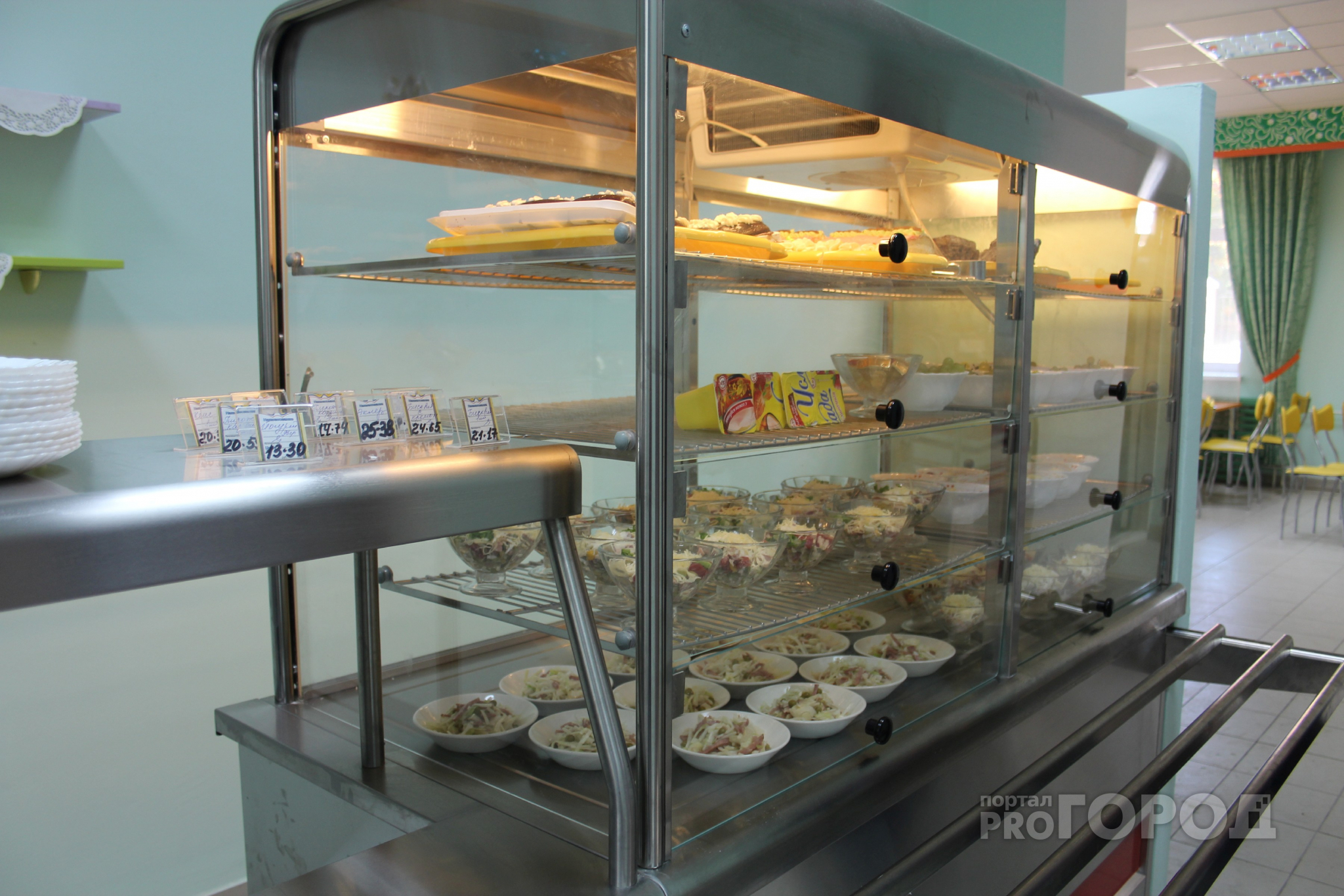 В Марий Эл около 40 поставщиков продуктов хотели кормить школьников «просрочкой»