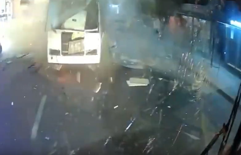 «Терроризм или трагичная случайность?»: на остановке взорвался автобус