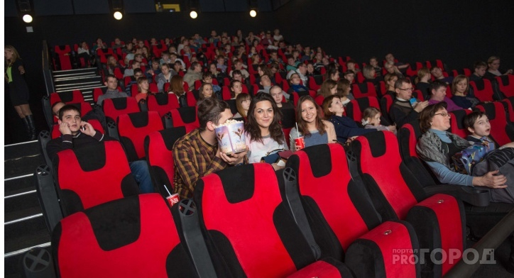 Почти 20 тысяч россиян пишут в своих резюме о любви к кино