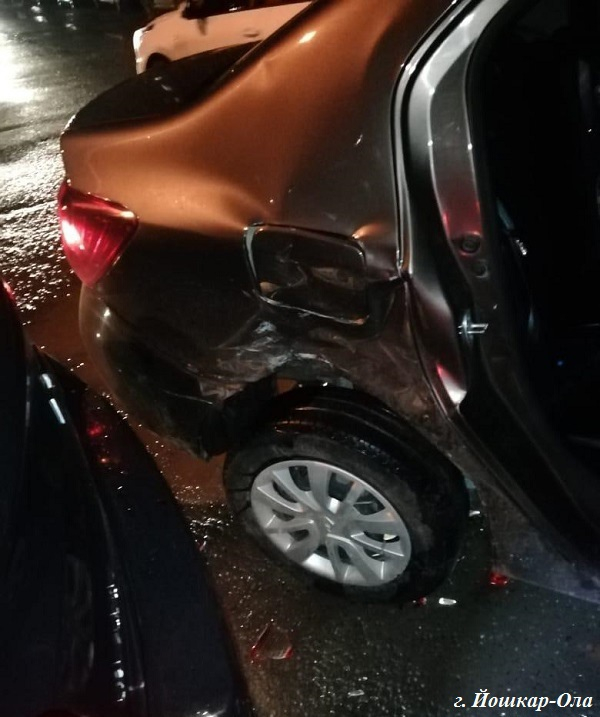 Водитель решил не уступать: в Йошкар-Оле произошло ДТП с пострадавшими