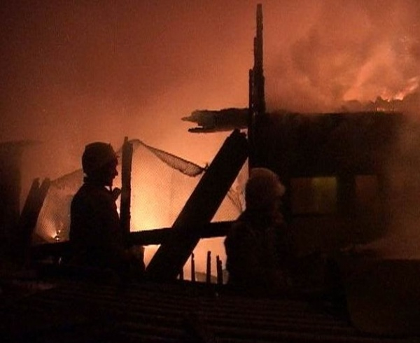 Более 20 человек тушили крупный пожар в Медведевском районе Марий Эл