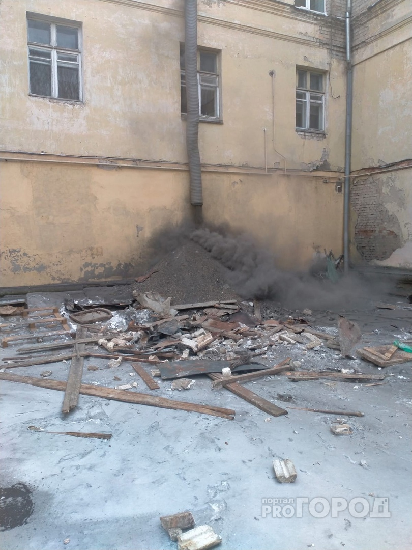 «Черный смог, горы строительного мусора, задыхающиеся люди»: жители Йошкар-Олы возмущены процессом ремонта в центре города