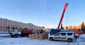 «Праздник к нам приходит»: на площади Ленина в Йошкар-Оле начали устанавливать елку