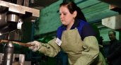 Запрещено поднимать больше 15 килограмм: Минтруд России «улучшил» условия труда для женщин