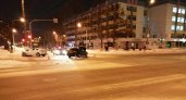 В Йошкар-Оле на перекрестке у дома быта после часа-пик столкнулись иномарки