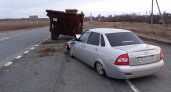 На выезде из Йошкар-Оле "приора" влетела под полуприцеп трактора