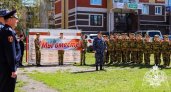 Росгвардия Йошкар-Олы поздравила ветерана с Днем Победы под открытым небом