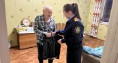 Сотрудники СК навестили ветерана ВОв и жительницу блокадного Ленинграда