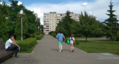 Традиционные 10 000 рублей к 1 сентября: ждать ли родителям школьников долгожданную выплату?