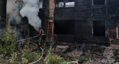 В Йошкар-Оле выясняют причину возгорания расселенного дома