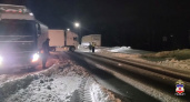 Водители десятка фур на несколько дней застряли в снежном плену в Марий Эл