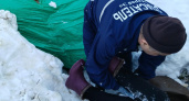 Застрявшую женщину с поврежденной ногой вытащили из снега спасатели Медведевского района