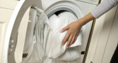 Стакан при стирке — и вещи безупречно белые: прачка раскрыла, что добавляет в стиралку вместе с порошком
