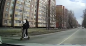 С отвагой и без прав: йошкаролинец радовался своему новому самокату всего день