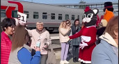 Первый туристический поезд из Москвы приехал в Марий Эл: пели, плясали и угощались