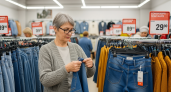 Пенсионерка раскрыла тайну джинсов за 199 рублей: что скрывает магазин «Чижик»