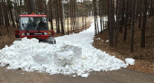 Искусственный снег завезли в Волжск, чтобы лыжники начали тренироваться раньше